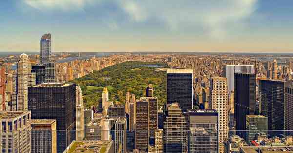 人工智能机器人和人谈恋爱