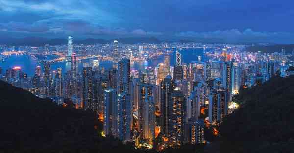 人工智能闯关机器人：未来的科技新星