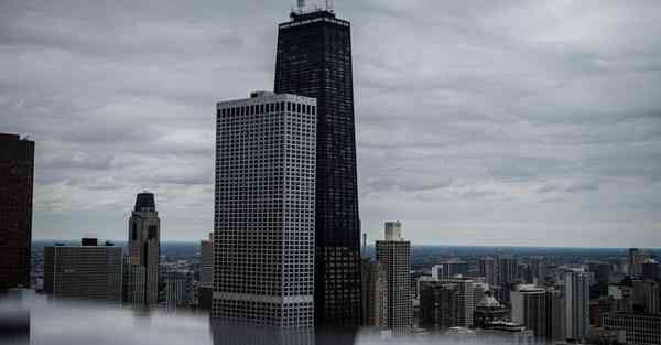 AI绘画美女与跑车横屏