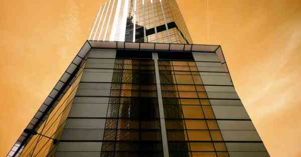 人工智能交易赚钱（人工智能交易赚钱多吗）