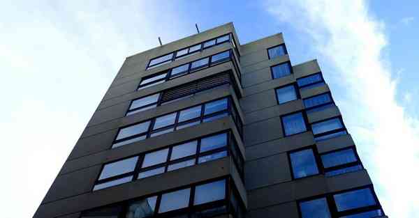 家庭智能机器人开灯，家庭智能机器人开灯不亮