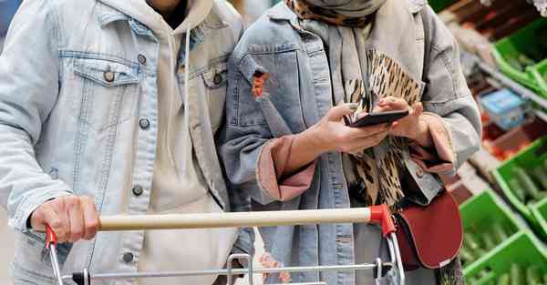 AI绘画甜美女孩动漫