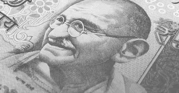 人工智能机器人和人谈恋爱