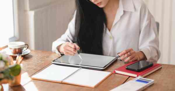 智能机器人管家创新点