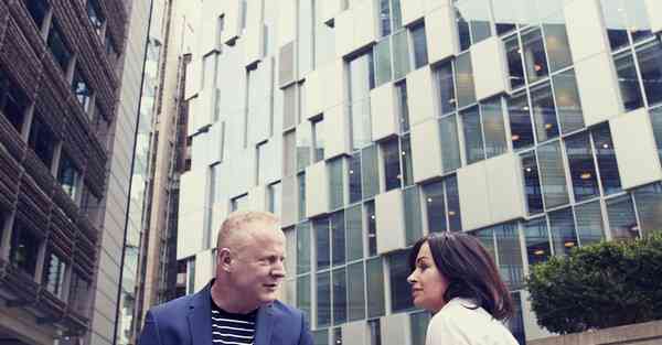 家庭智能机器人开灯，家庭智能机器人开灯不亮